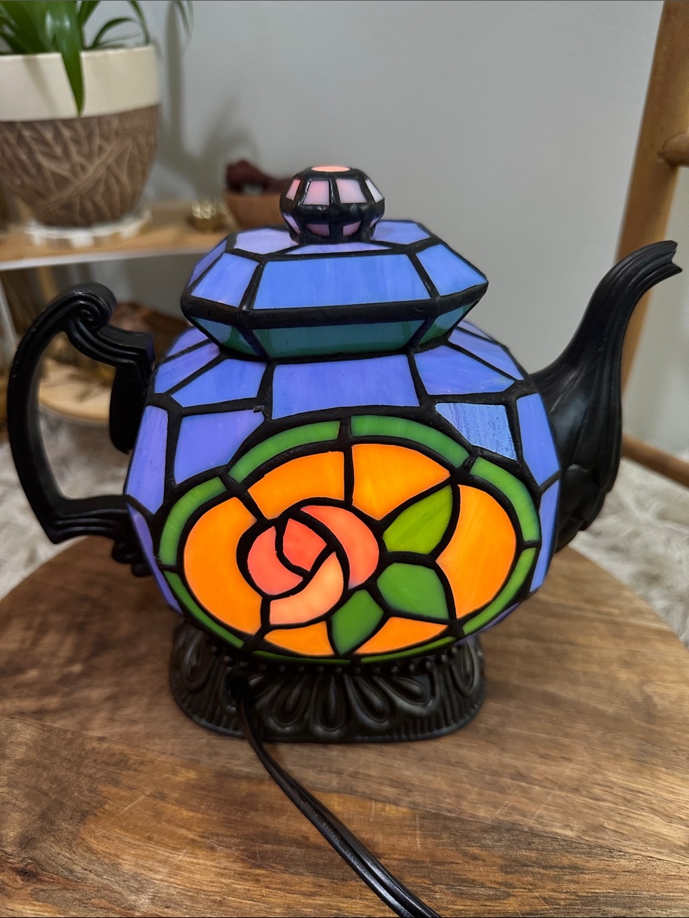 Tiffany Style Stained Glass Teapot With Flower Design Night Light Table Lamp - Picture 6 of 17